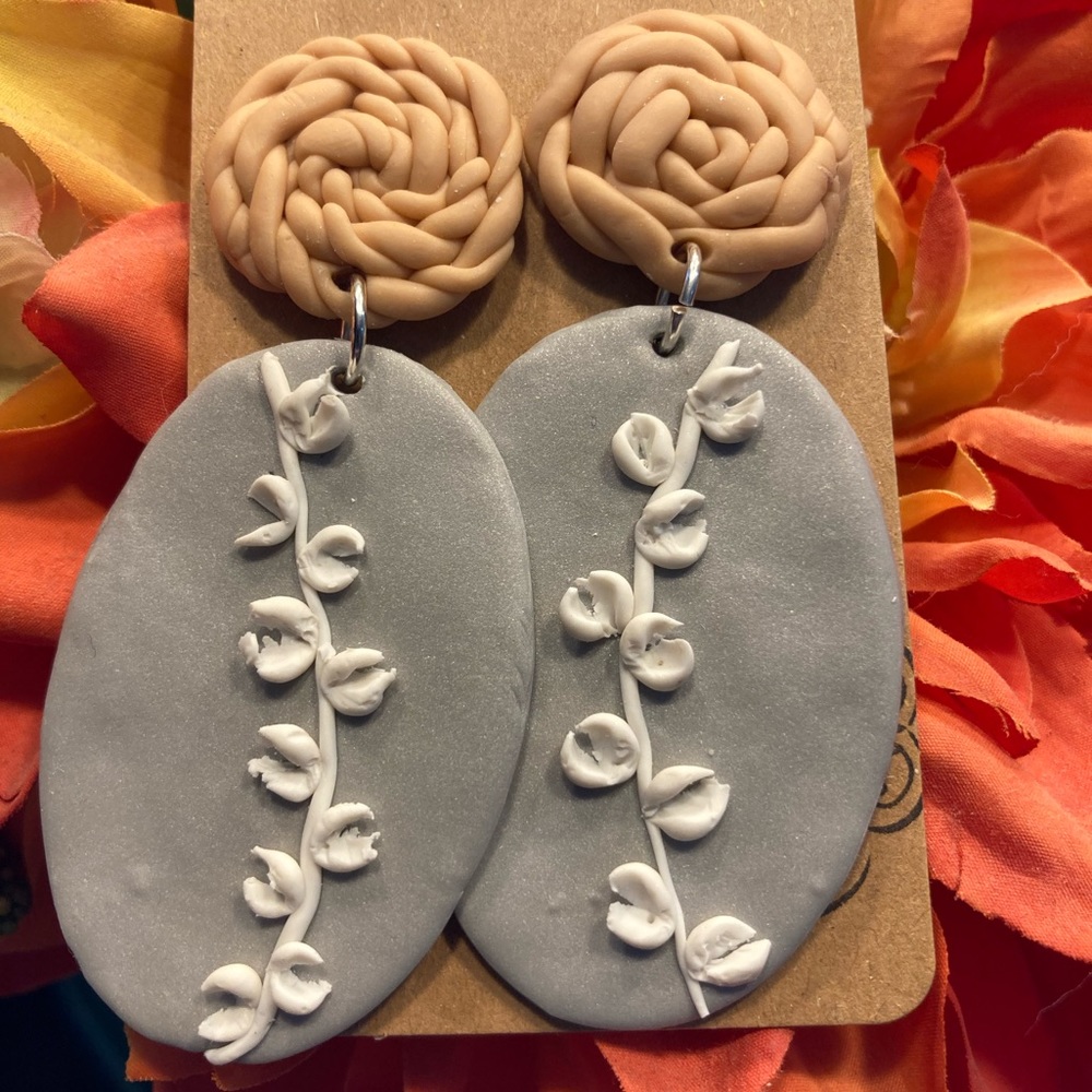 Lightweight Polymer Clay White and Gray Floral Earrings with Beige spiral stud